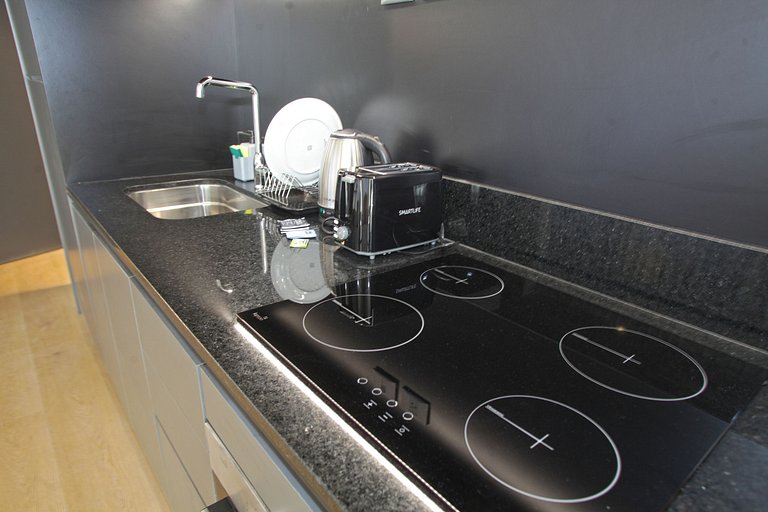 303 O "Tu Hogar Temporal en la Ciudad: Departamento Cómodo y