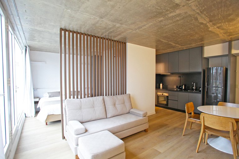 803 O "Tu Hogar Temporal en la Ciudad"