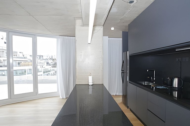 802 O "Espectacular piso con balcón aterrazado"