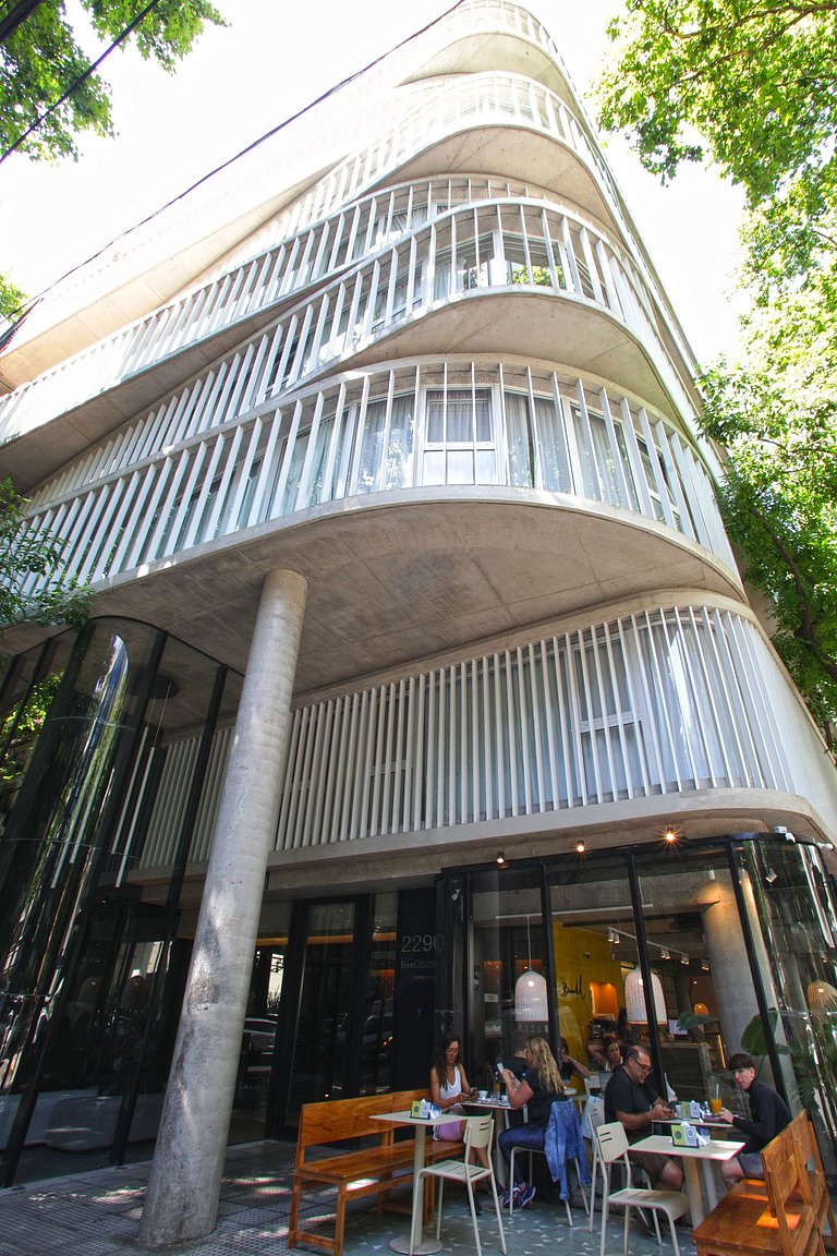 802 O "Espectacular piso con balcón aterrazado"